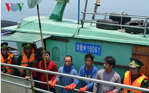 chặn tàu cá Trung Quốc xâm phạm chủ quyền ảnh 1 chan tau ca Trung Quoc xam pham chu quyen anh 1