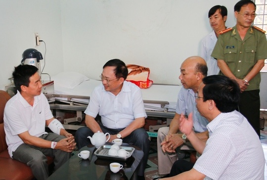 Pho giam doc cong an tinh trung min van chua xuat vien hinh anh