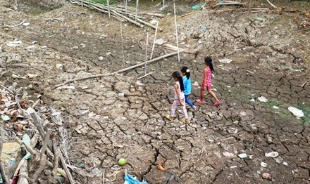 Ca Mau xay ra sup dat tren dien rong hinh anh