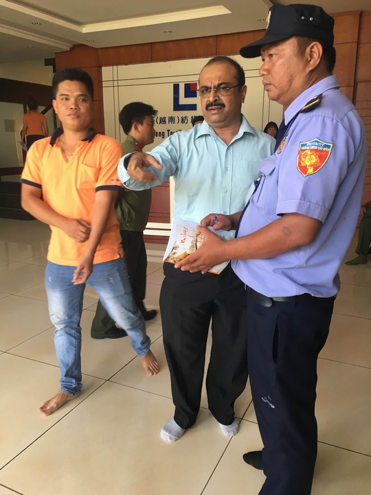 Xuong nhuom 7 lan xa thai ra ho anh 1