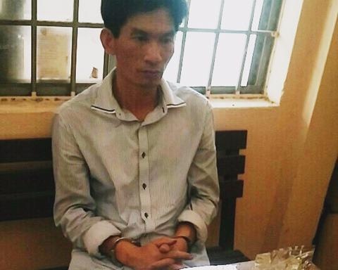 Bat trum khet tieng thu duoc sung, ma tuy va hon 3 ty dong hinh anh