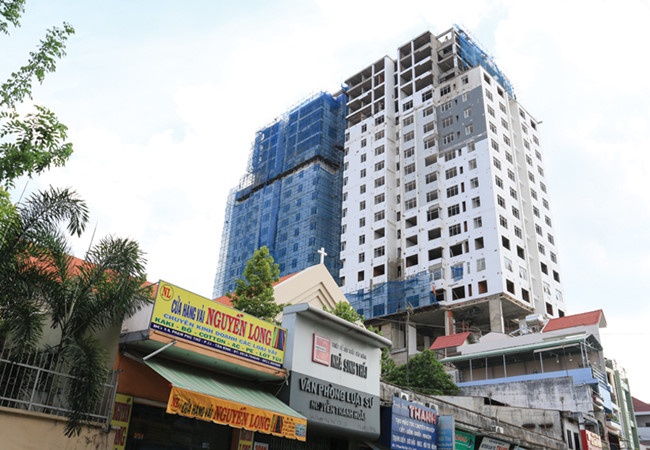 Yeu cau kiem tra vu dan chung cu Bay Hien bi duoi hinh anh