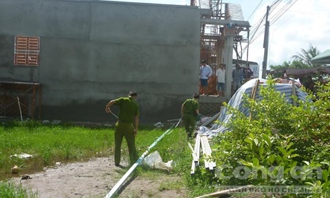 công nhân bị điện giật ảnh 1 cong nhan bi dien giat anh 1