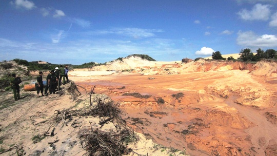 Ho titan vo, nguoi dan hoang loan tuong song than hinh anh