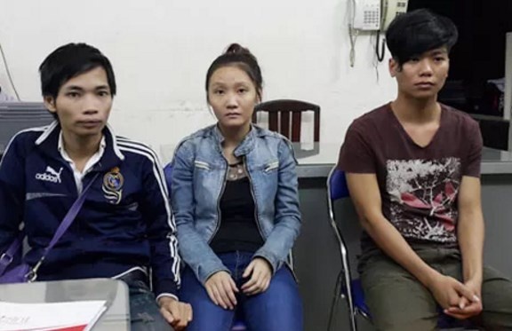 Gia thong bao trung thuong, chiem doat gan 2 ty dong hinh anh