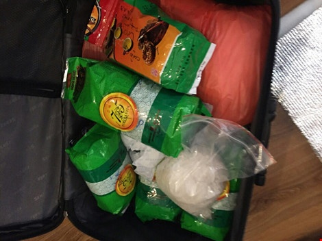 Bat giang ho dat cang voi 13 kg ma tuy da hinh anh