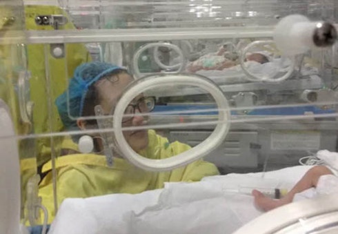 Cuoc gap dac biet cua nguoi me ung thu truoc khi qua doi hinh anh