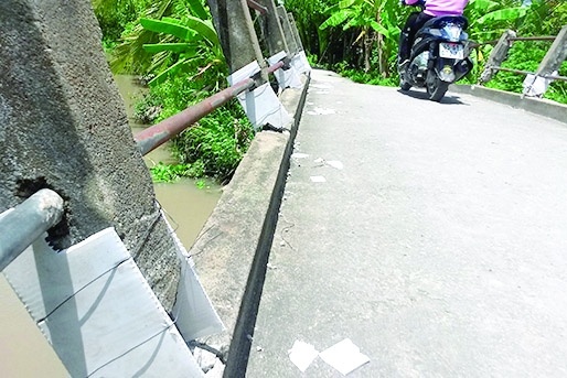 Pha lan can 7 cau vi nghe tin don xay cau moi hinh anh