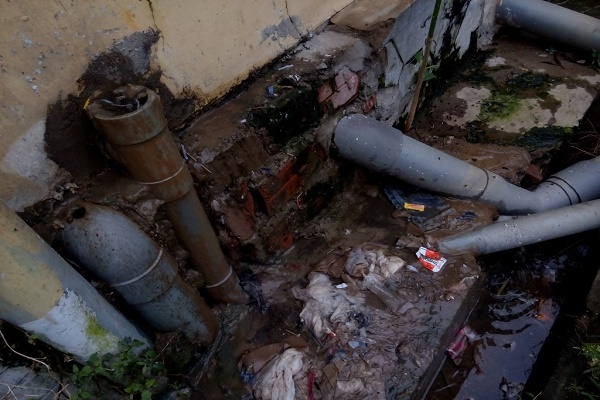 Bệnh viện Ung bướu xả thải ảnh 2 Benh vien Ung buou xa thai anh 2