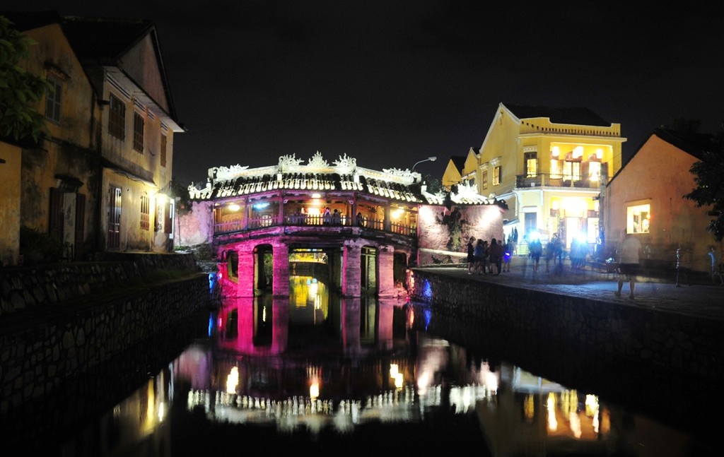 Se thao do toan bo Chua Cau Hoi An hinh anh