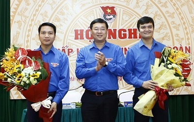 Trung uong Doan co them hai tan bi thu hinh anh