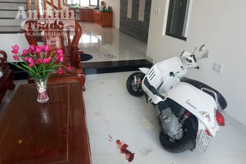 Tên cướp đòi cưỡng hiếp chủ ảnh 1 Ten cuop doi cuong hiep chu anh 1
