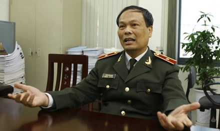 Phong vien bi xu phat hon 14 trieu dong: Bo Cong an noi gi? hinh anh