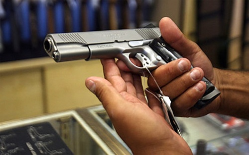 Ra soat, thu hep nguoi duoc cap sung hinh anh