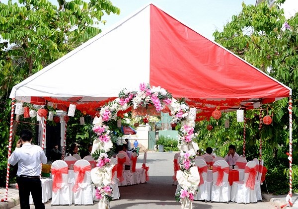 Le cuoi cua tre vi thanh nien bi 'bo lot' hinh anh