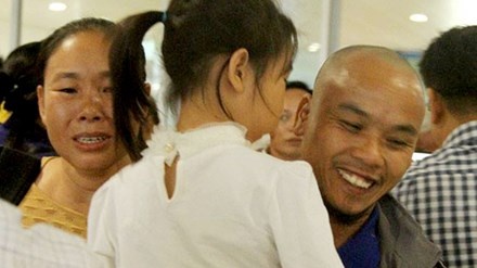 bị cướp biển Somalia bắt ảnh 1 bi cuop bien Somalia bat anh 1