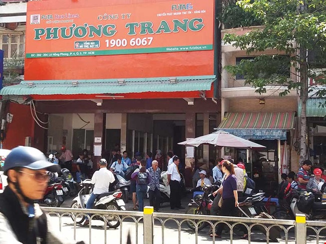 Xe ‘du’ chay long vong Sai Gon, duoi hoai khong xong hinh anh