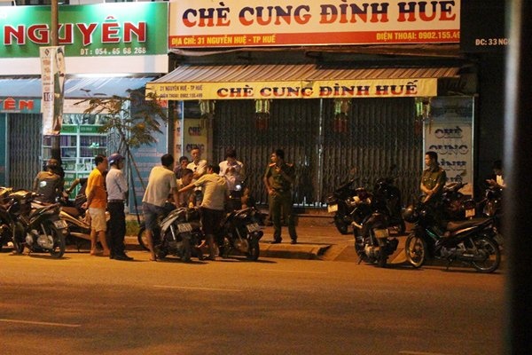 chồng cứa cổ vợ ảnh 1 chong cua co vo anh 1