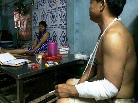 Ngáo đá chém người ảnh 1 Ngao da chem nguoi anh 1
