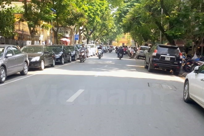 Ha Noi thi diem tuyen pho do xe ngay chan, le trong thang 11 hinh anh