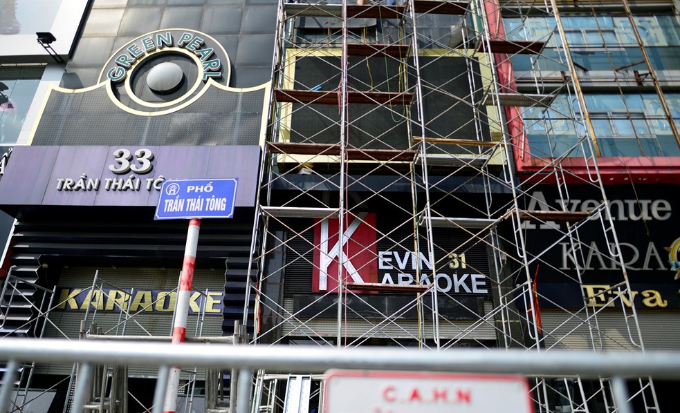 Ha Noi can nhac cam hoat dong karaoke den het nam 2016 hinh anh