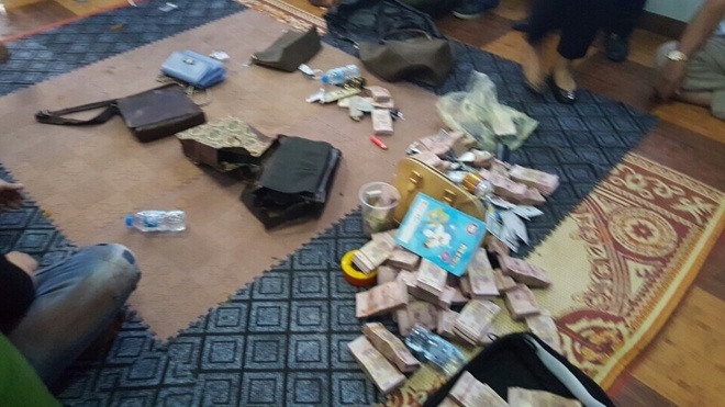 Xoa o bac tien ty anh 1