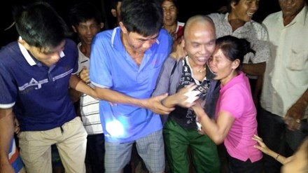 1.600 ngay sinh tu trong vong vay hai tac: Phai song hinh anh