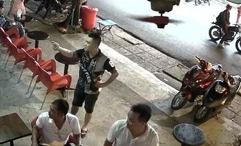 Khong sang quan, bi con do dap pha? hinh anh