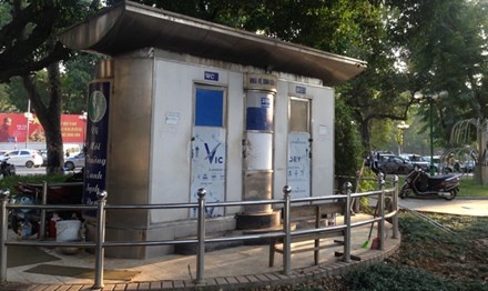 Tiểu bậy bị phạt ảnh 2 Tieu bay bi phat anh 2