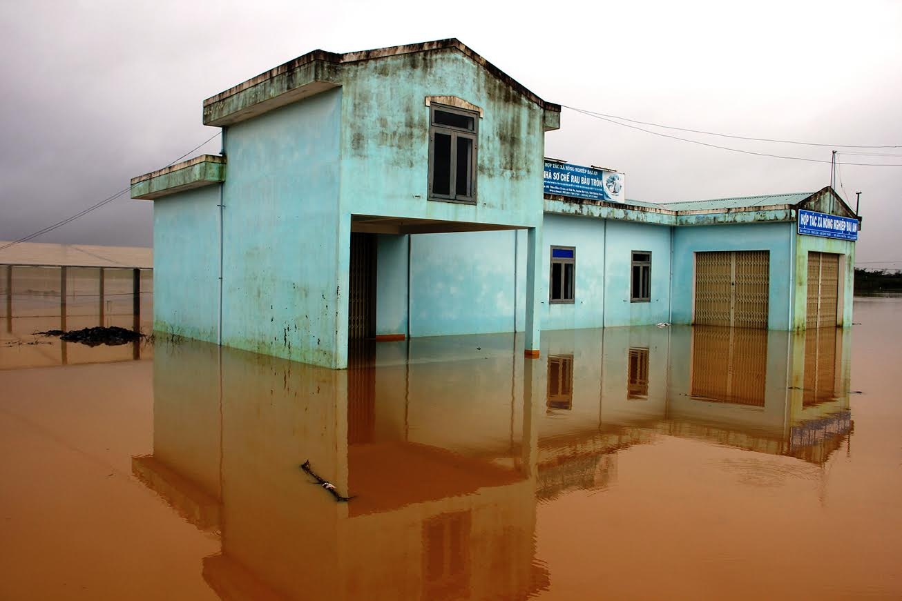 Lũ lớn ở miền Trung ảnh 2 Lu lon o mien Trung anh 2