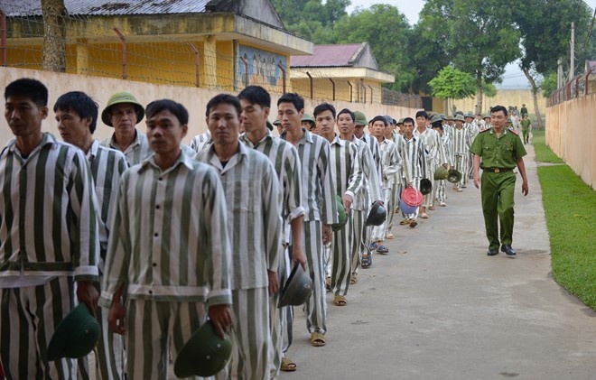 'Siet' viec quan ly nguoi pham toi duoc tai ngoai chua benh hinh anh