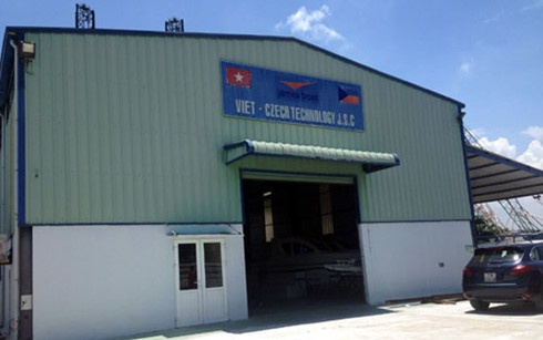 Chìm ca nô ở huyện Cần Giờ ảnh 1 Chim ca no o huyen Can Gio anh 1