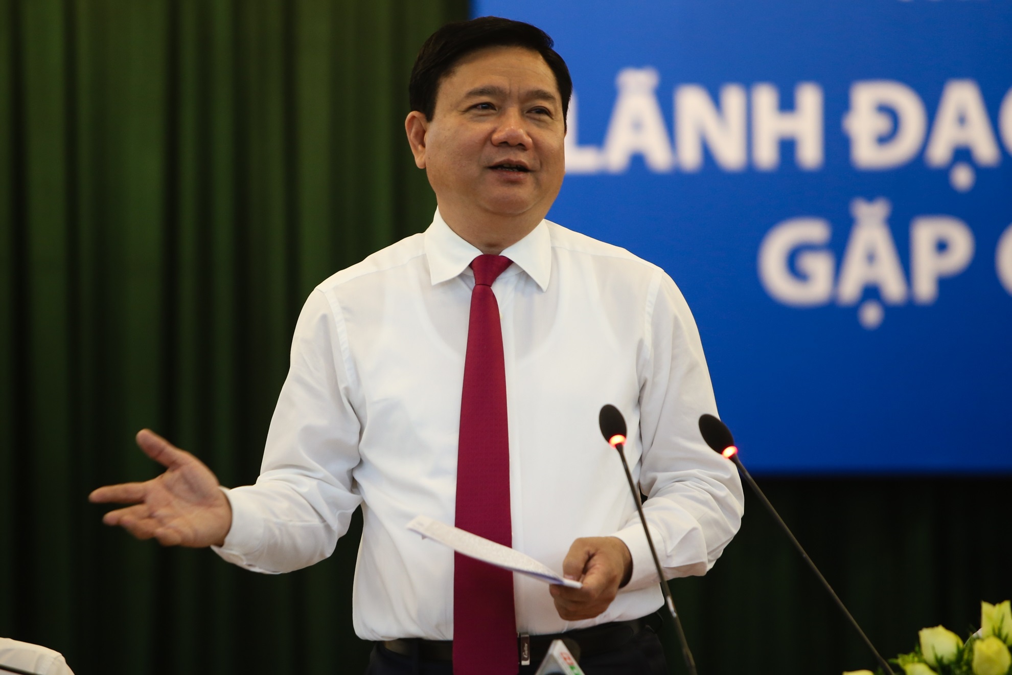 sap nhap quan 4 TP.HCM anh 1