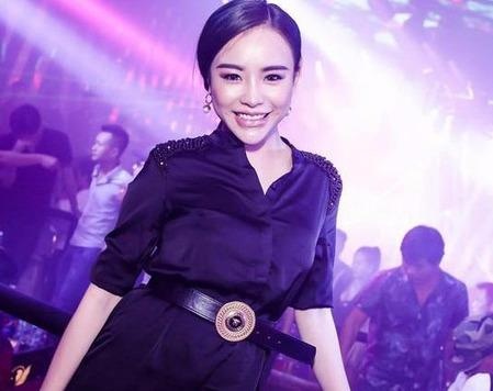 Phau thuat thanh hot girl khi tron truy na o Sai Gon hinh anh