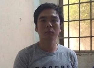Ten cuop nhan tin du co gai vao khach san 'vui ve' hinh anh
