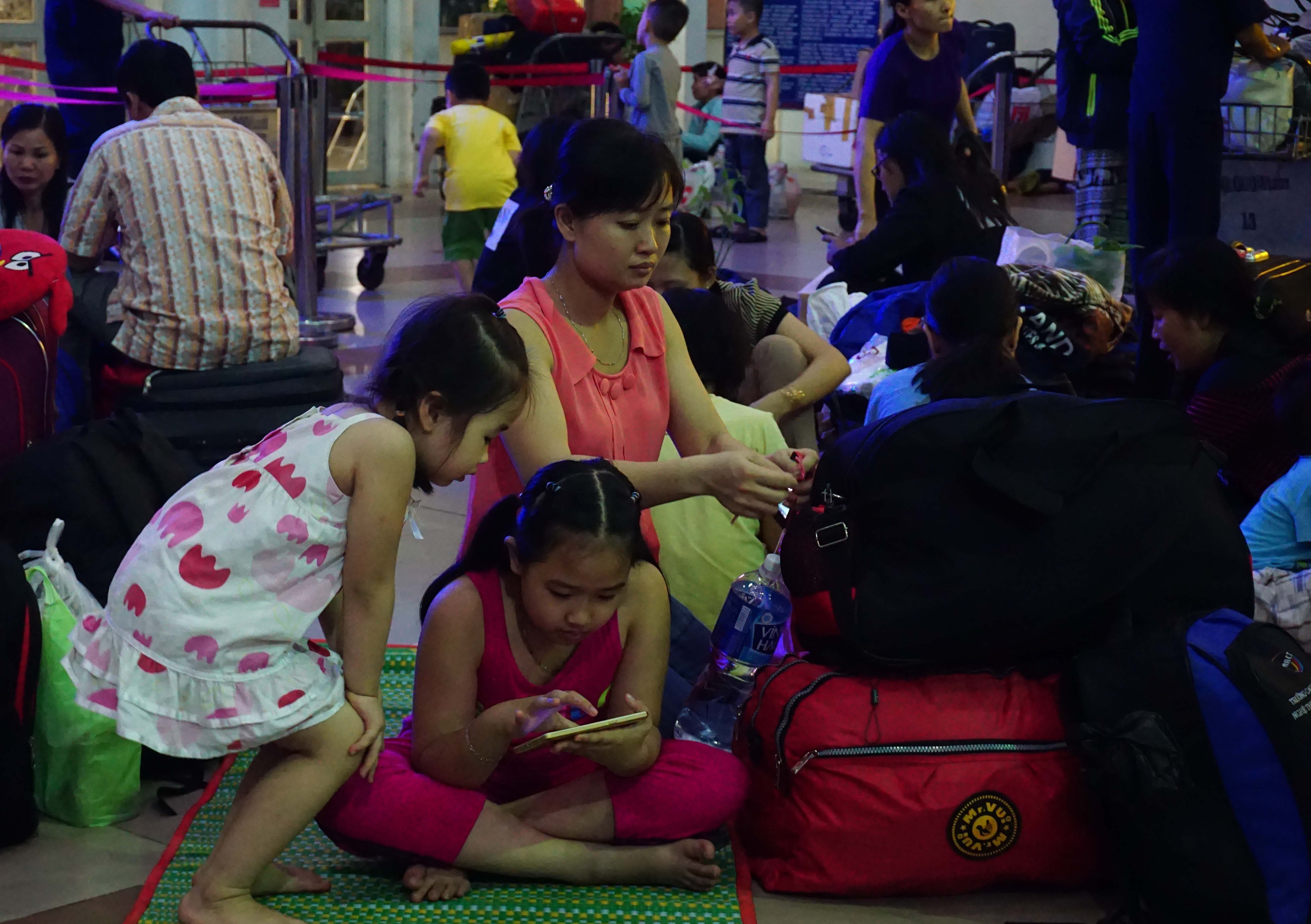 cho xe ve que ngay tet anh 12