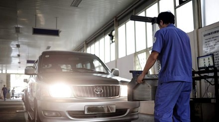 Xe 'dap chieu' nhieu nam van bi truy thu phi duong bo hinh anh