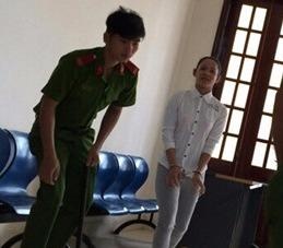 Co gai bi bat do dung oto vua duoc tra tu do hinh anh
