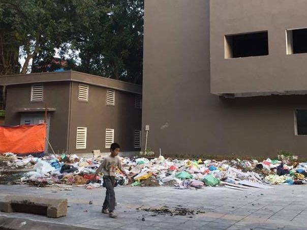 'Nui' rac ngap chung cu, Chu tich phuong noi binh thuong hinh anh