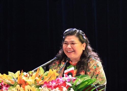 Ba Tong Thi Phong gap go ban be My va Viet kieu o New York hinh anh