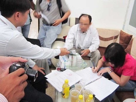 Phong kham Trung Quoc chuyen ‘ve’ benh hinh anh