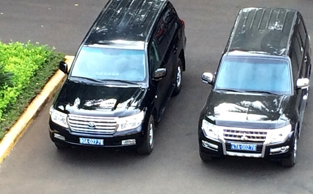 Ngan hang tang Land Cruiser V8 dua don Bi thu Tinh uy hinh anh