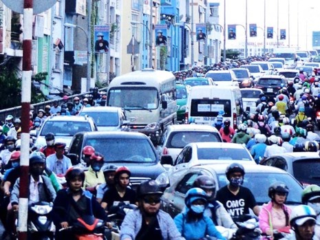 TP.HCM can them nhieu cau qua kenh Te hinh anh