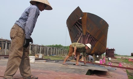 Tau ca vo thep hu hong hang loat: Vi sao? hinh anh