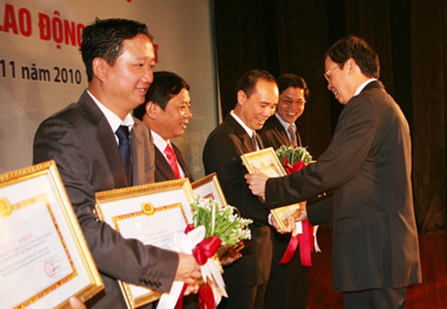 Huy bo cac danh hieu cua PVC va Trinh Xuan Thanh hinh anh