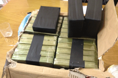 Tu thu khi dang van chuyen 30 banh heroin hinh anh