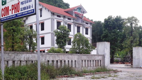 UBND xa muon tien dan de… chi tieu hinh anh