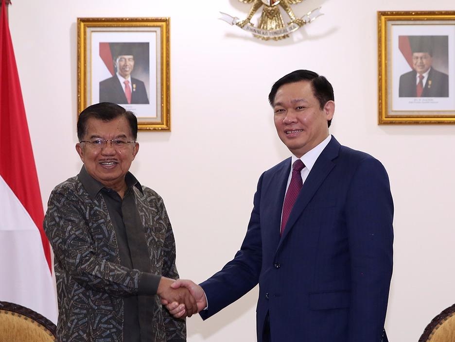 Viet Nam - Indonesia tang cuong hop tac kinh te, quoc phong hinh anh