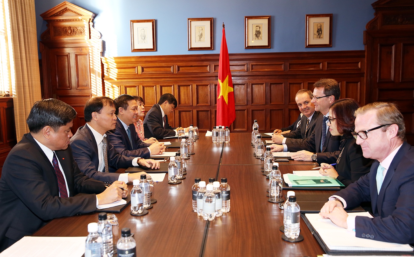 Pho Thu tuong Vuong Dinh Hue anh 2