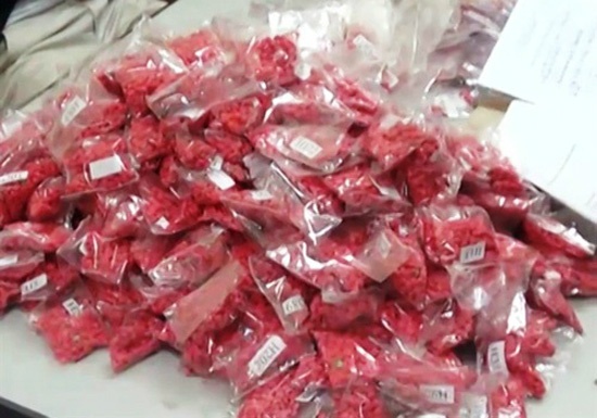 Bat 3 nguoi van chuyen trai phep 36.000 vien ma tuy tong hop hinh anh